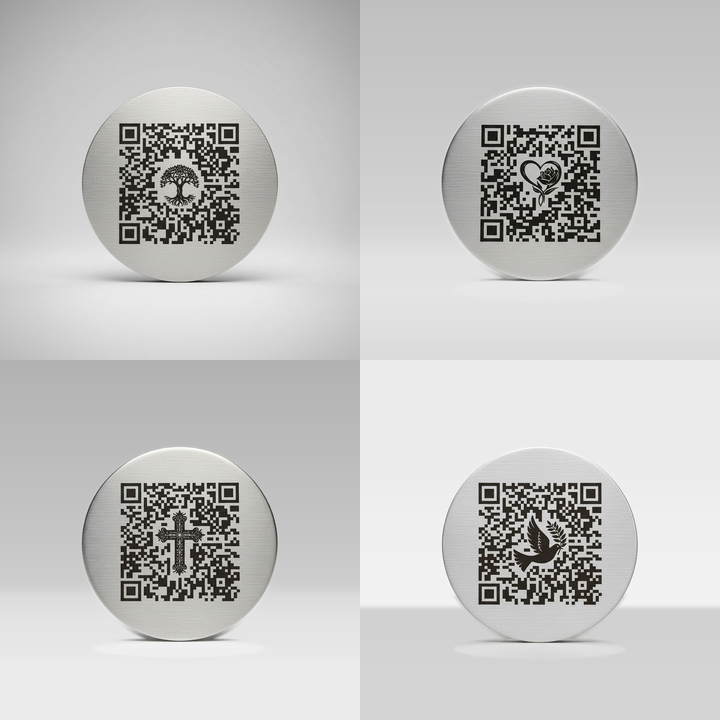 Die vier Motive der Epitaph QR-Code-Plakette aus Edelstahl: Baum des Lebens, Herz mit Rose, Kreuz und Taube.